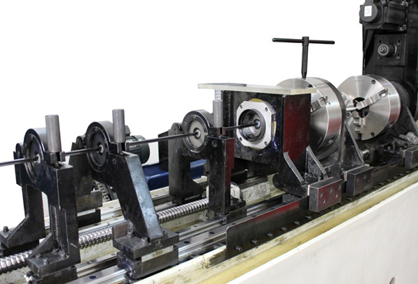 精准单轴深孔钻机床加工